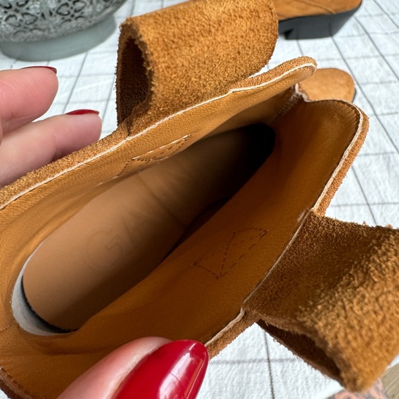NEW GANNI SUEDE COWBOY BOOT - Picture 4 of 9